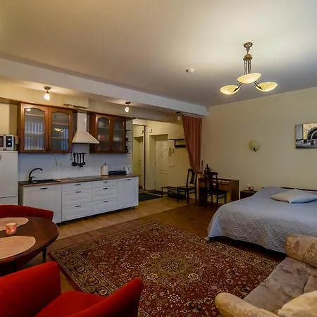 Romeo Family Uus Διαμέρισμα *