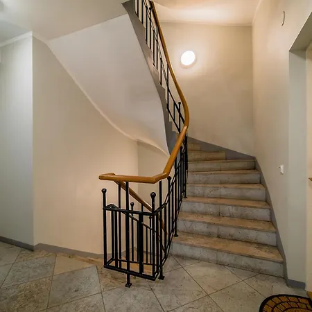 Romeo Family Uus Reval