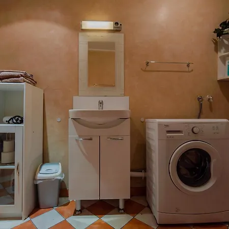 罗密欧优思家庭公寓